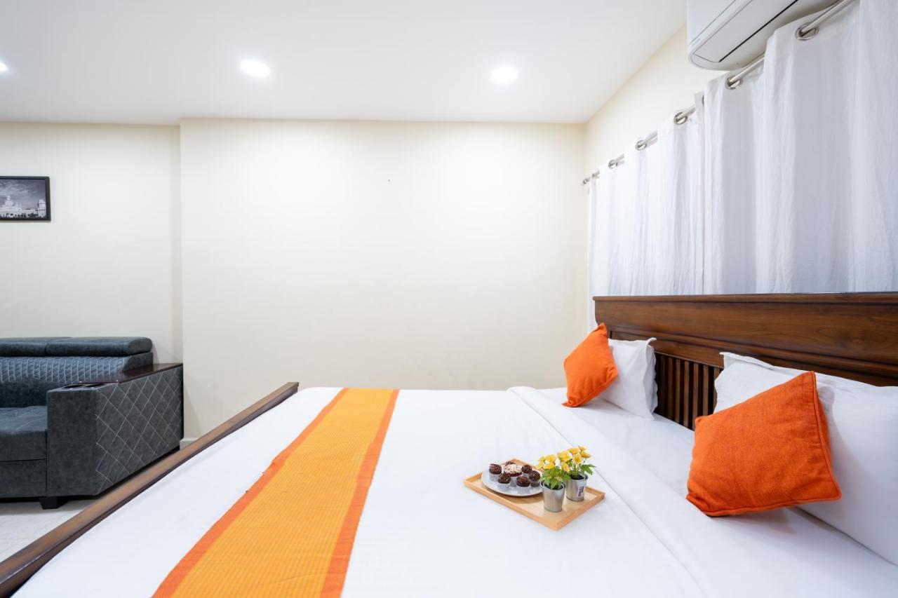 Voila At Nest Hotel Hyderabad Exterior photo
