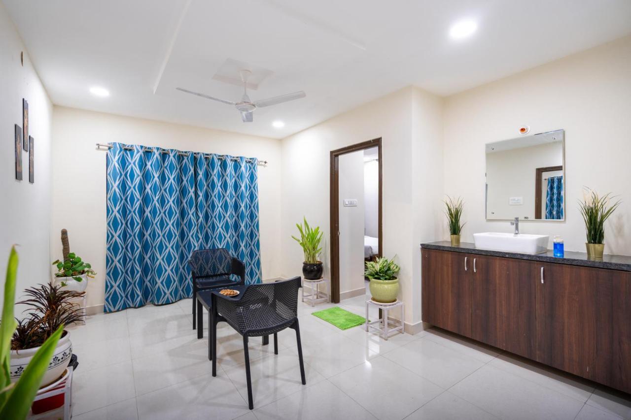 Voila At Nest Hotel Hyderabad Exterior photo